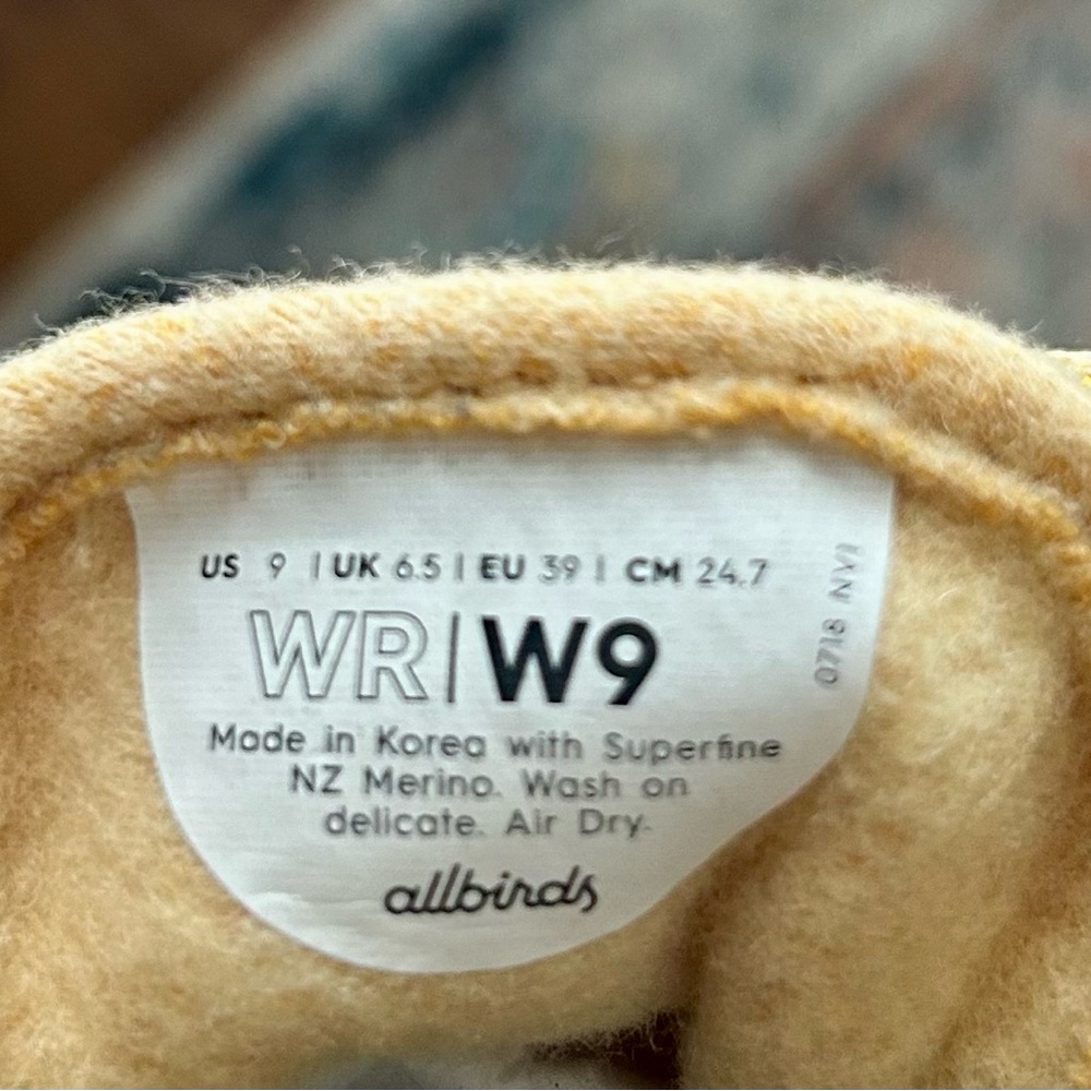 Women’s Allbirds Sneakers - Picture 15 of 16